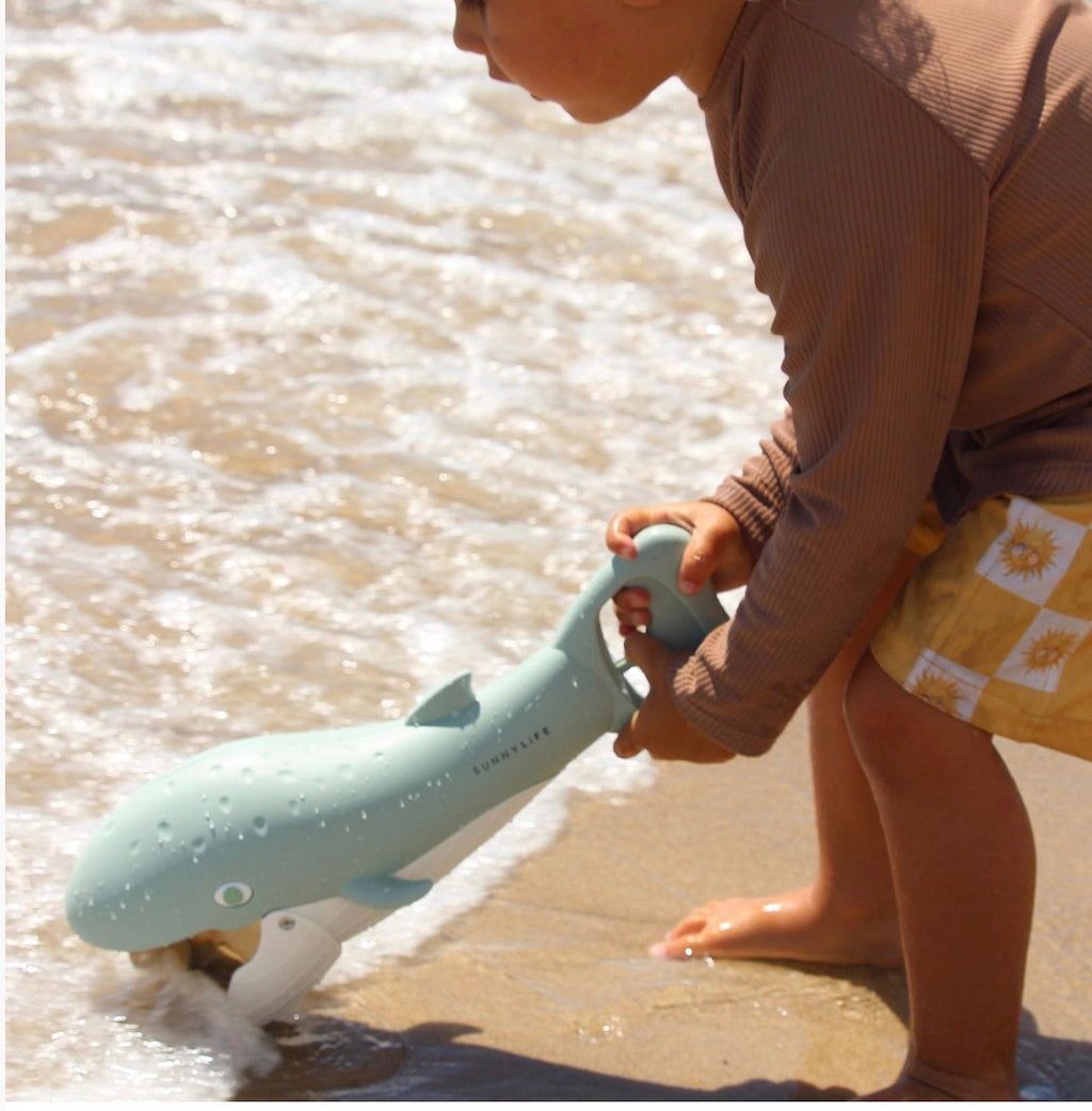 Sunnylife Whale Sand Claws Green
