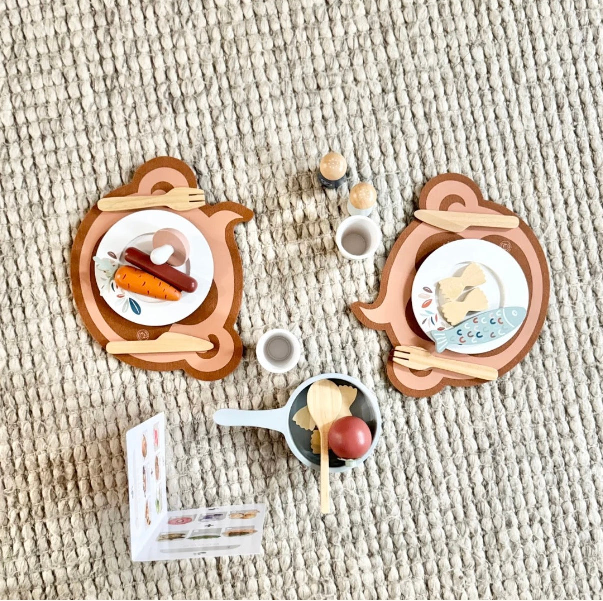 Speedy Monkey Dining Set